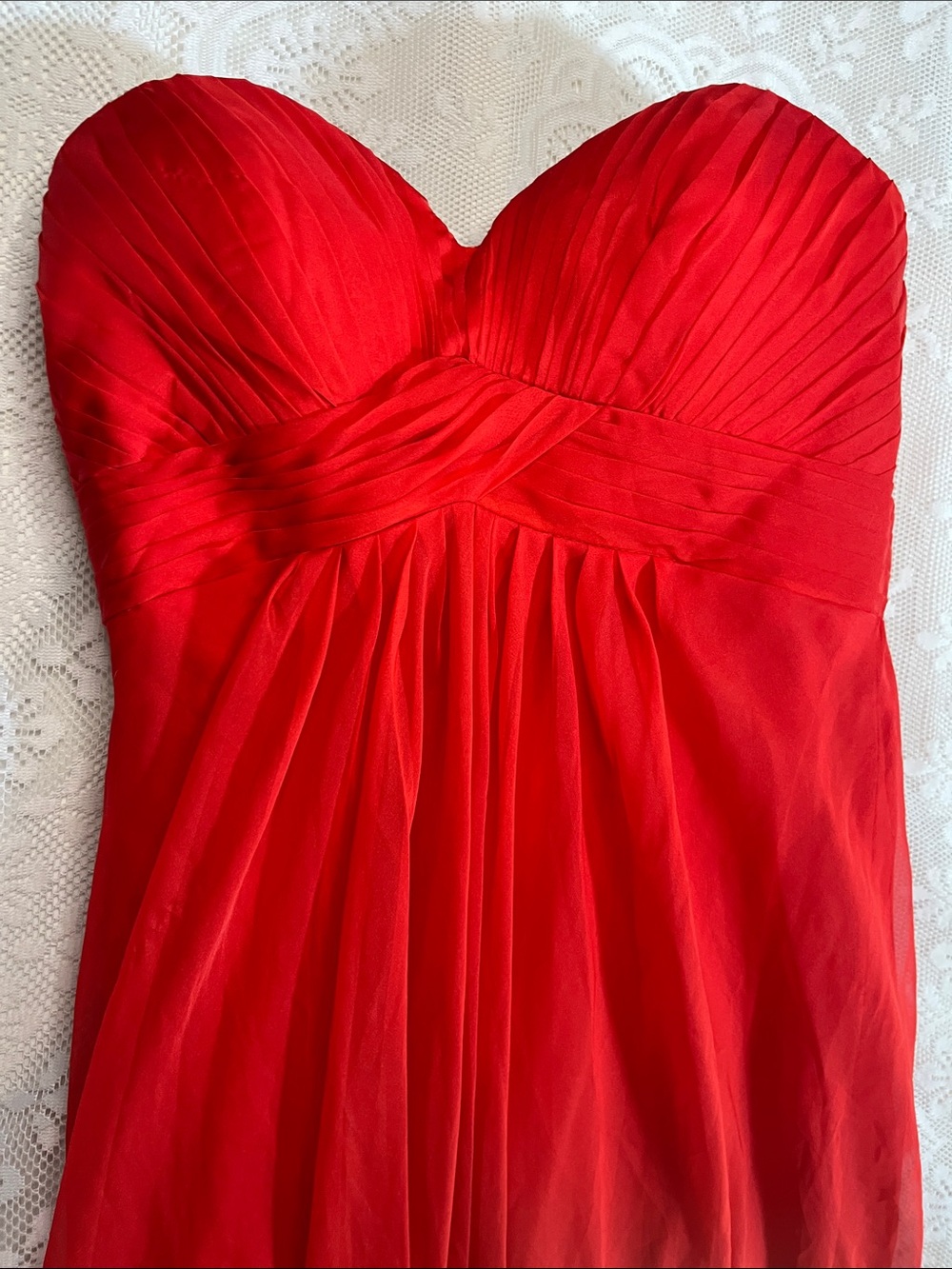 Amelia Couture Red Tulle Evening Gown with removable spaghetti straps NWT 16